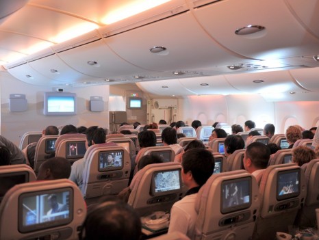 Emirates_economy_class_cabin_A380