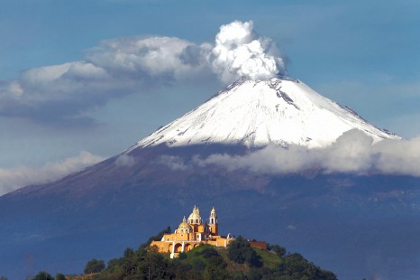 Mexico - Popocatepetl volcano