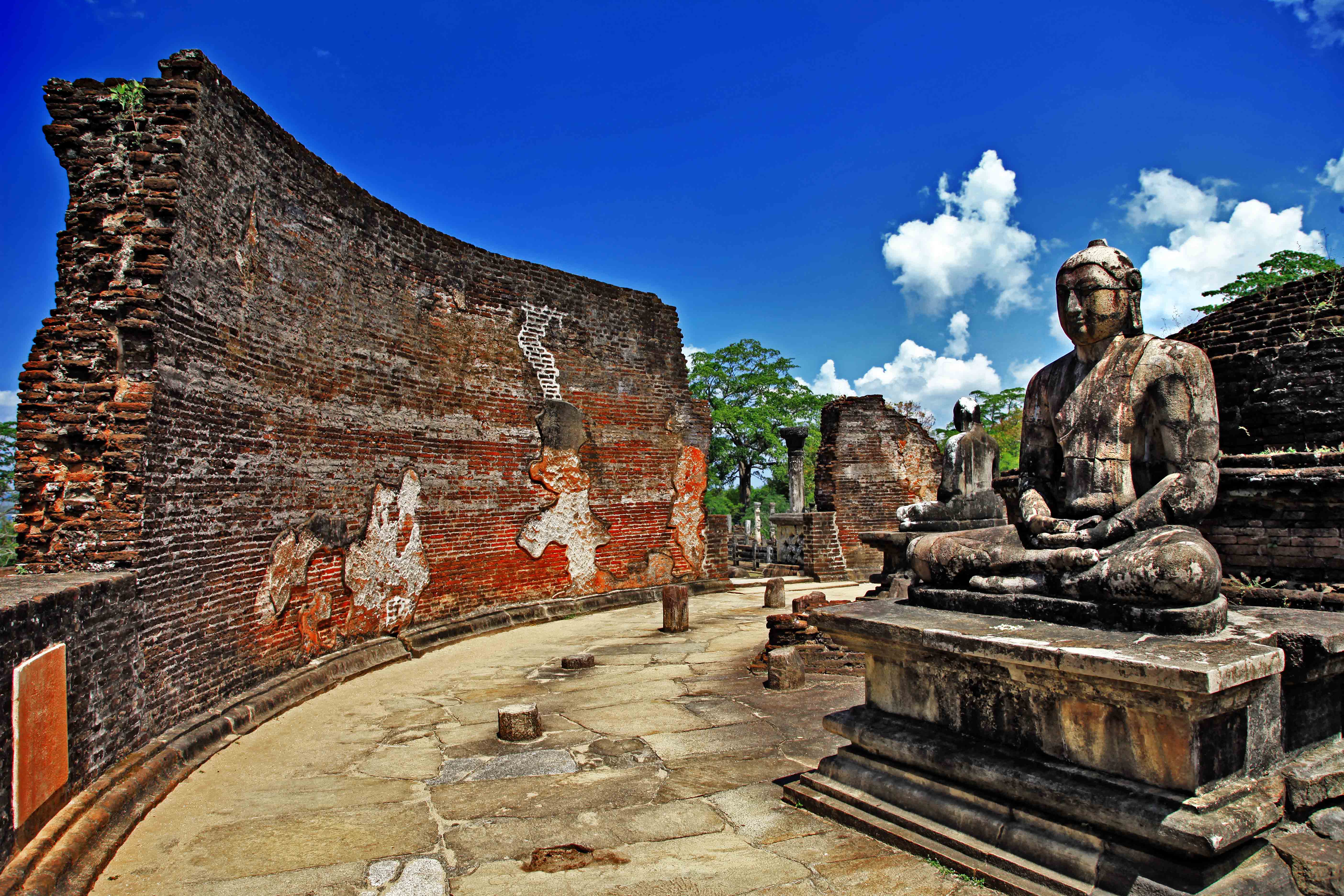 Buddha Statue Polonnaruwa