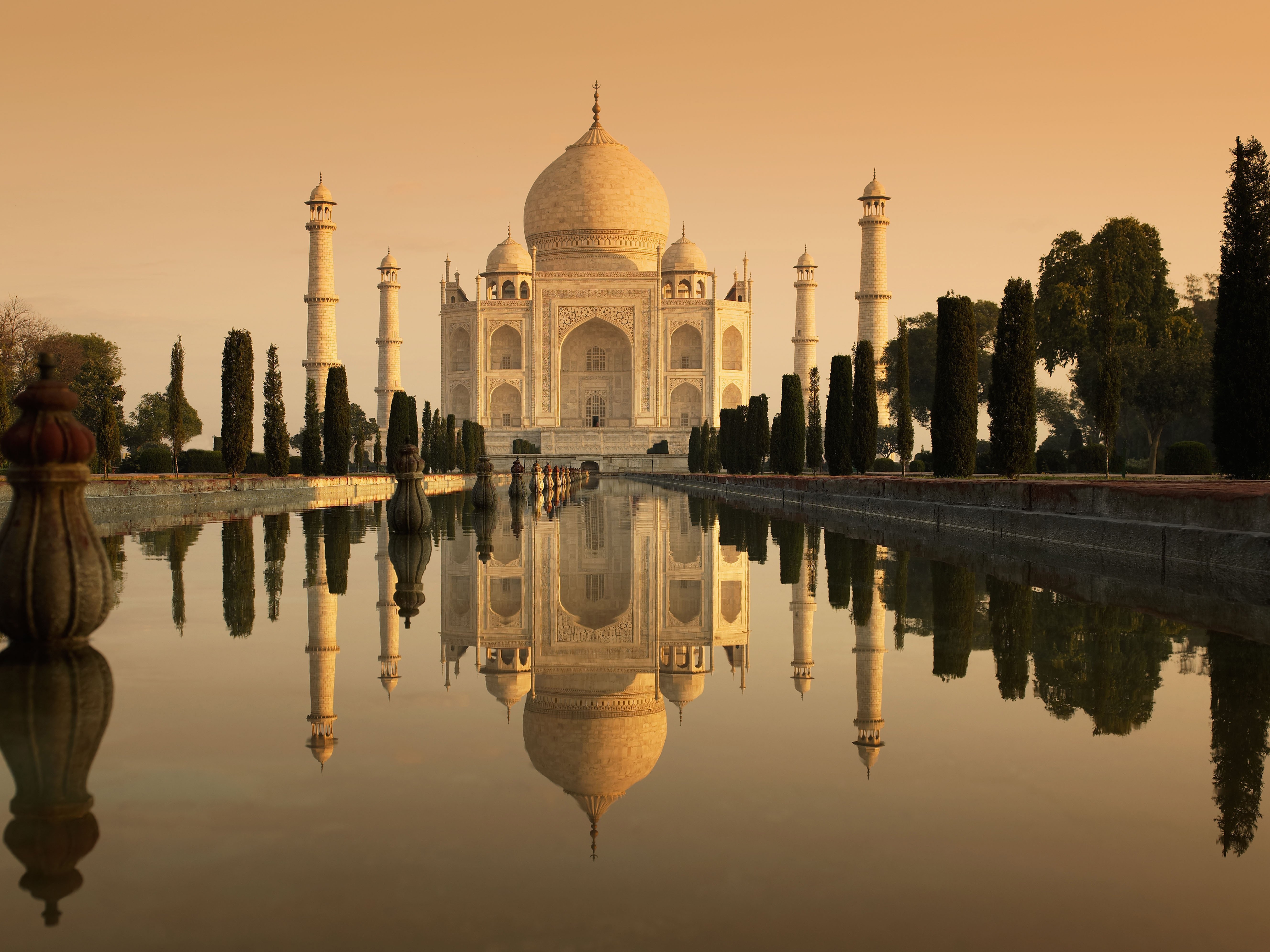 Taj Mahal at dawn in Agra, India