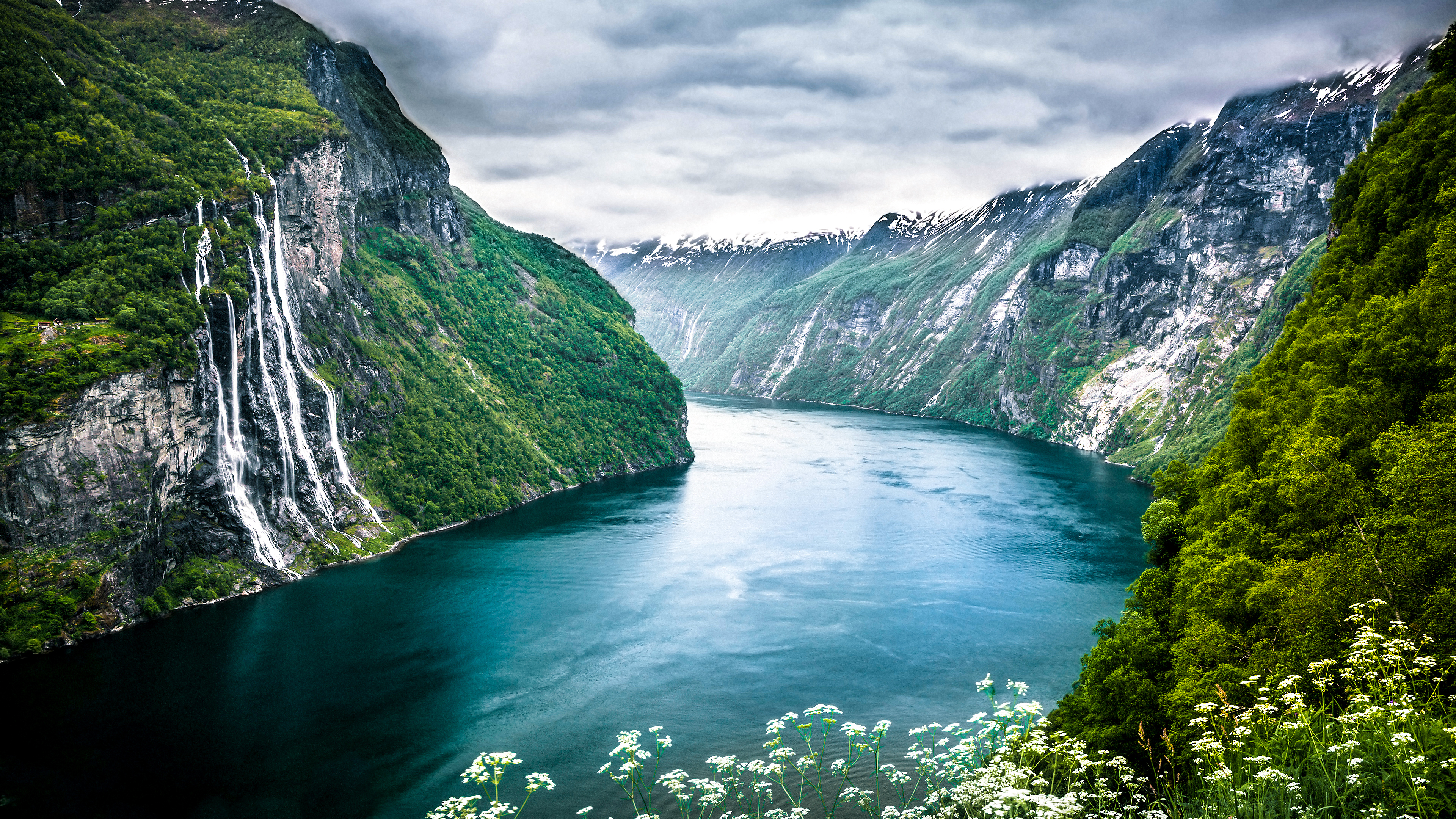 A cool view of a fjord