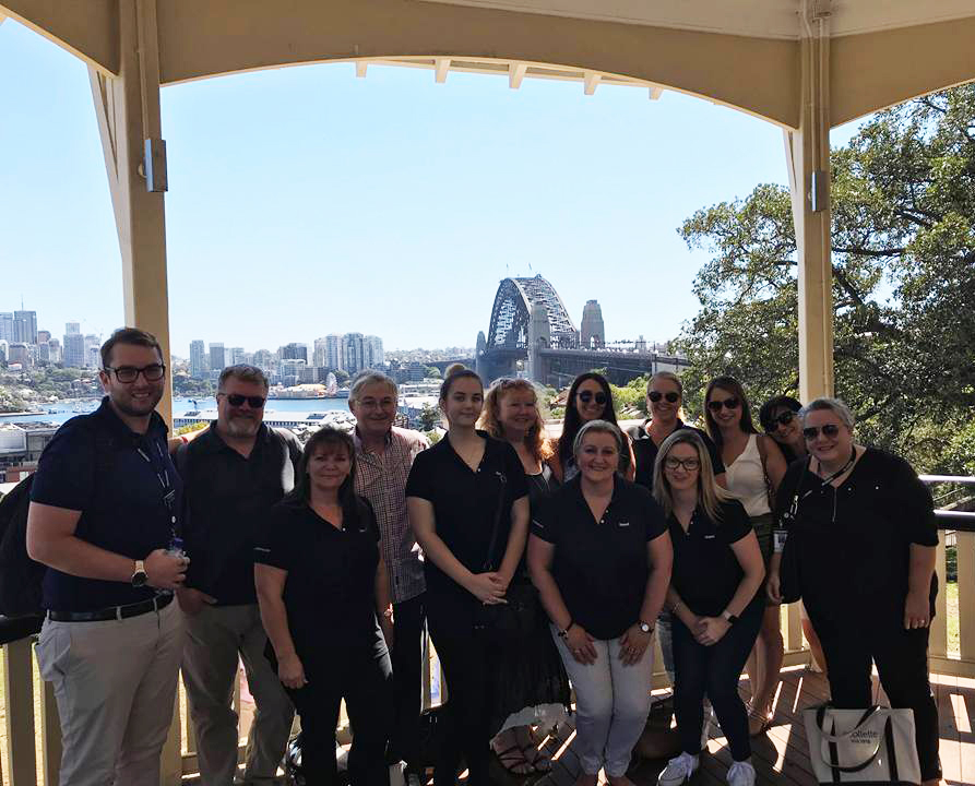 itravel and Collette-Masterclass-28-Feb-2018-Rocks-Walking-Tour-group
