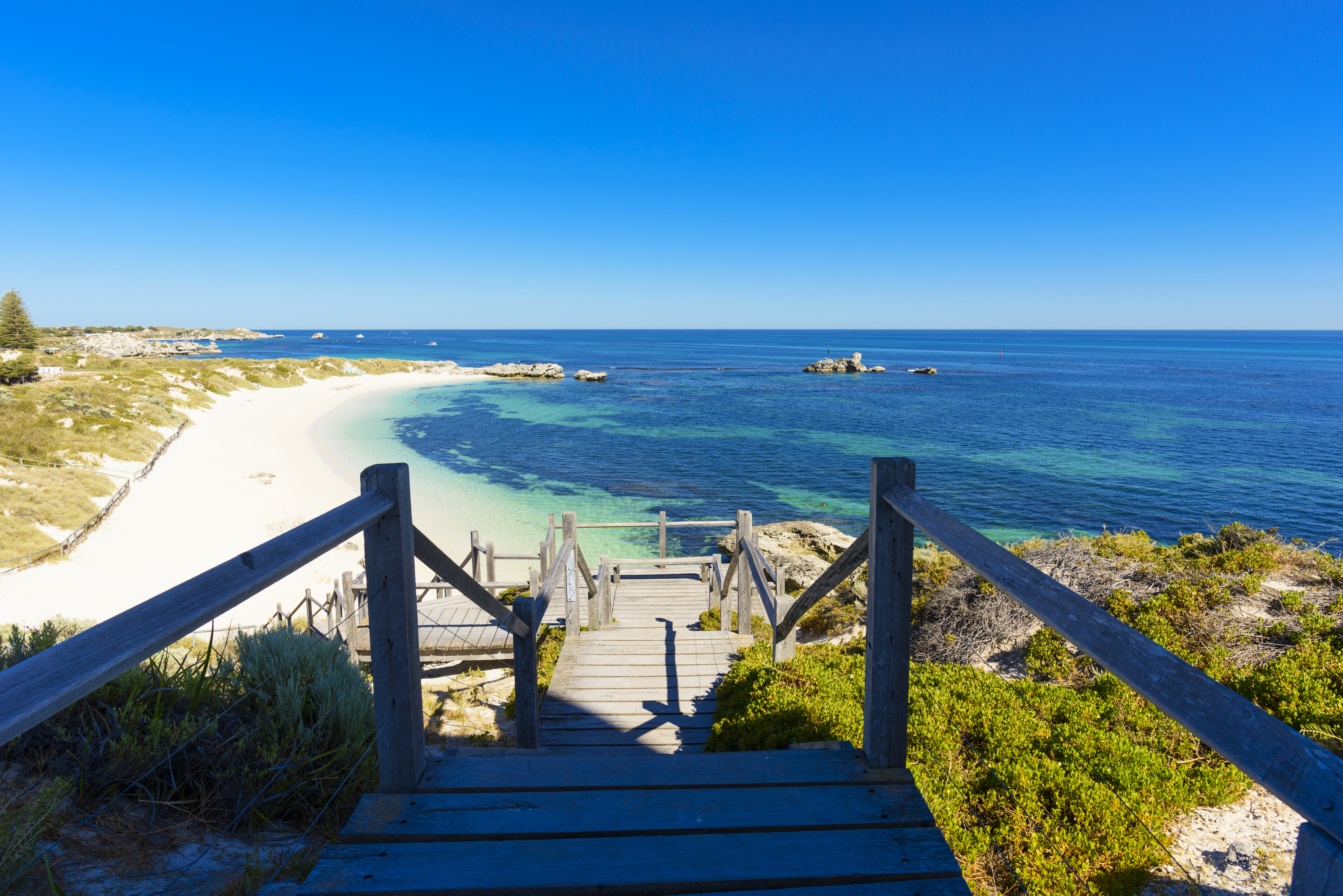 Dreamy Bay, white beach and rocks, island in Indian Ocean, Rottnest Island, Australia, Western Australia, Down Under