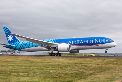 Air Tahiti Nui's Dreamliner arrives in Auckland Photo_Ollie Dale Auckland Airport