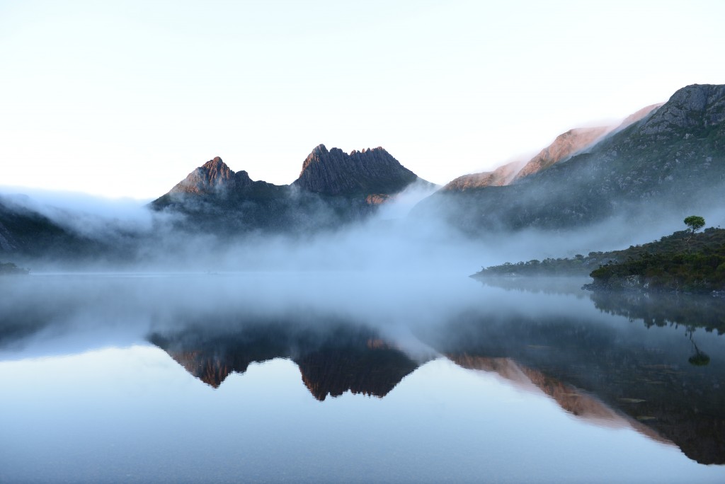 Cradle Mountain during Morning at Dove Lake