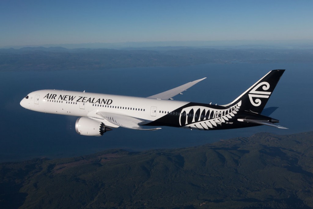 Air New Zealand Boeing 787-9, photographed on 20 September 2014 from Wolfe Air Aviation's Learjet 25B.