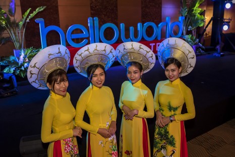 Helloworld welcome function, Vietnam [16]