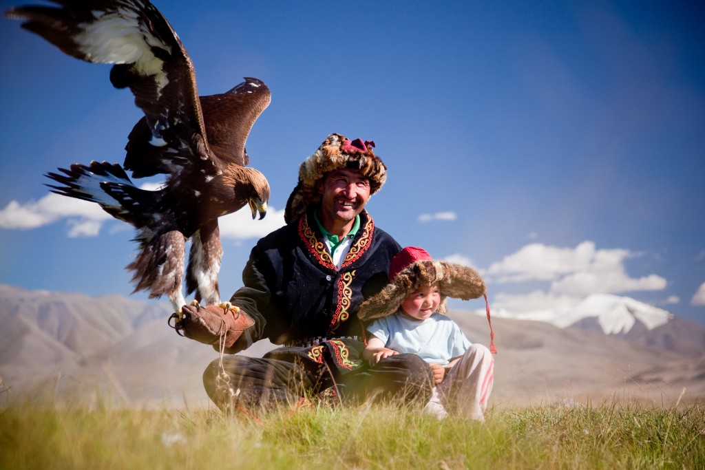 Eagle_hunter_Mongolia_Cam_Cope