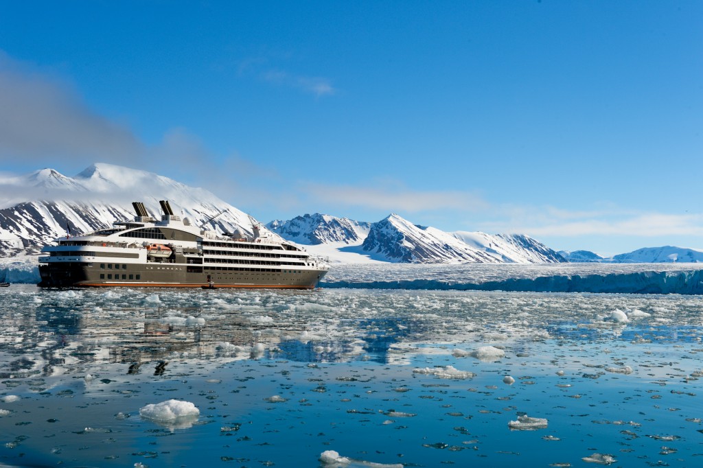 N-908 Spitsbergen ©Studio PONANT Servane Roy-Berton